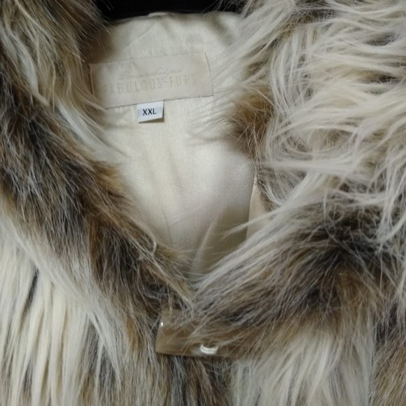 Fabulous Furs Fur Coat - Picture 5 of 5